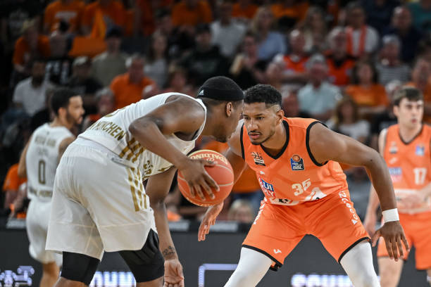 在这场攻防 在这场攻防